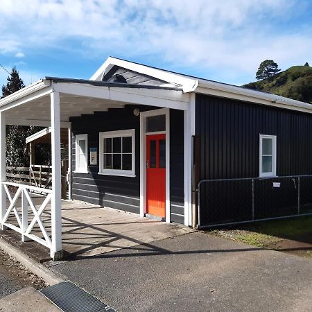 Whanga Butcher Shop Whangamomona Eksteriør billede