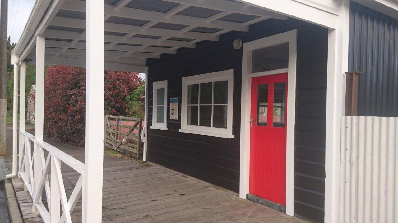 Whanga Butcher Shop Whangamomona Eksteriør billede